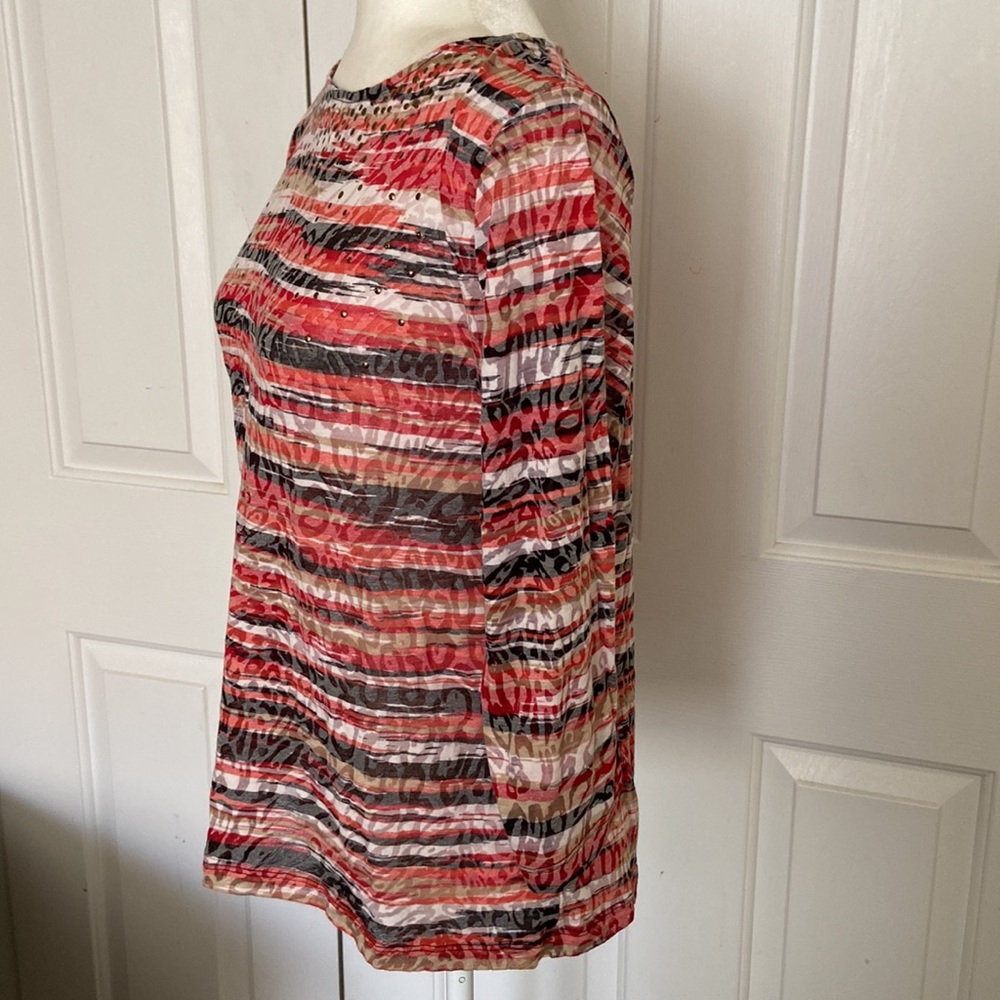 Ruby Rd. Red, white gold & black 3/4 inch sleeve top with gold embellishment